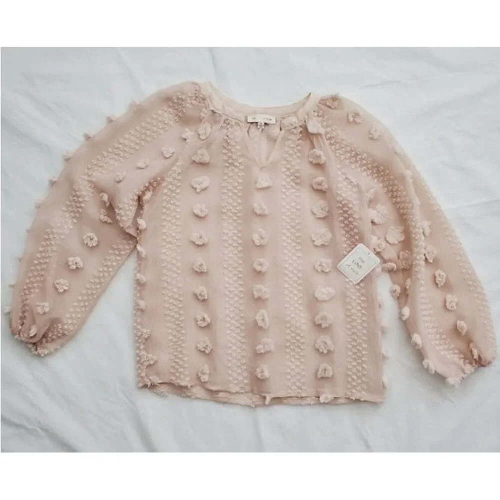 NWT The Line of Style Sheer V-Neck 3D Tufty Puff Sleeve Cream Top Flowy Size S